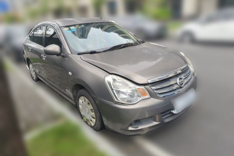 Used Nissan Sylphy 2012 Classic 1.6XE Automatic Comfort Edition Front Right 45 Deg