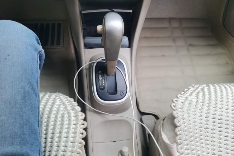 Used Nissan Sylphy 2012 1.6XE CVT Comfort Edition Gear Lever