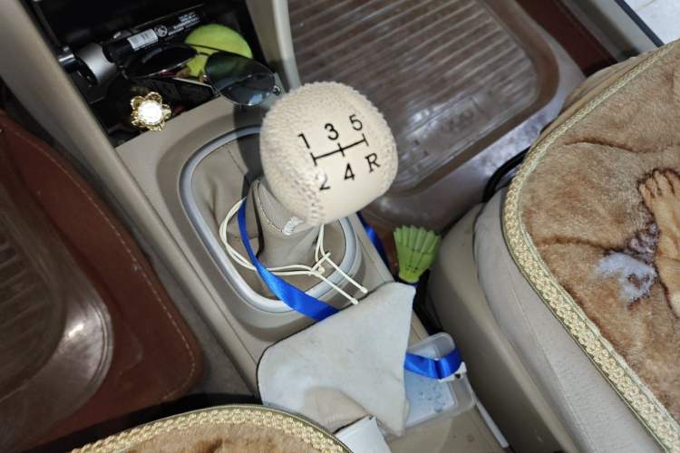 Used Nissan Sylphy 2012 Classic 1.6XE Manual Comfort Edition Gear Lever