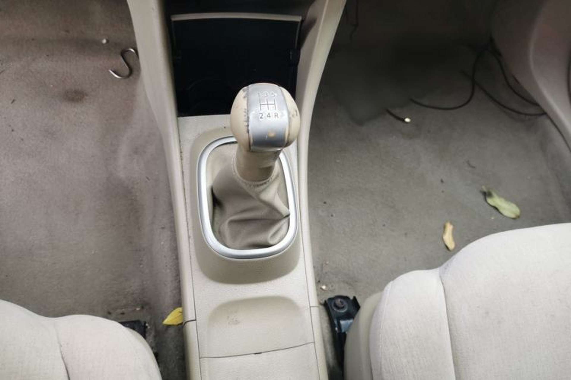 Used Nissan Sylphy 2012 Classic 1.6XE Manual Comfort Edition Gear Lever