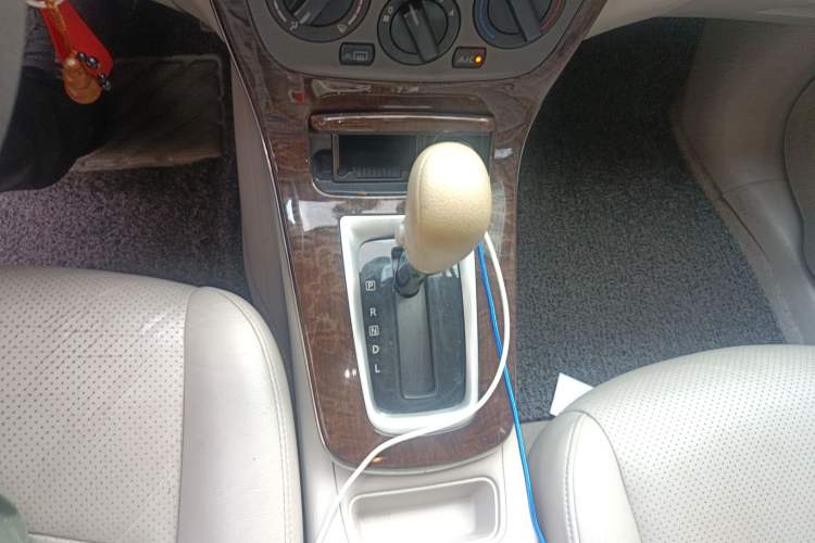 Used Nissan Sylphy 2012 1.6 XL CVT Luxury Edition Gear Lever
