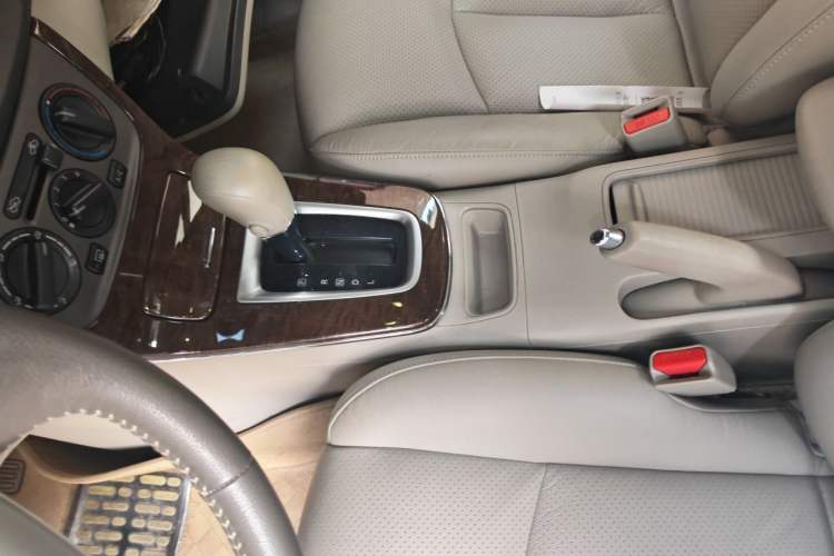 Used Nissan Sylphy 2012 1.6 XL CVT Luxury Edition Gear Lever