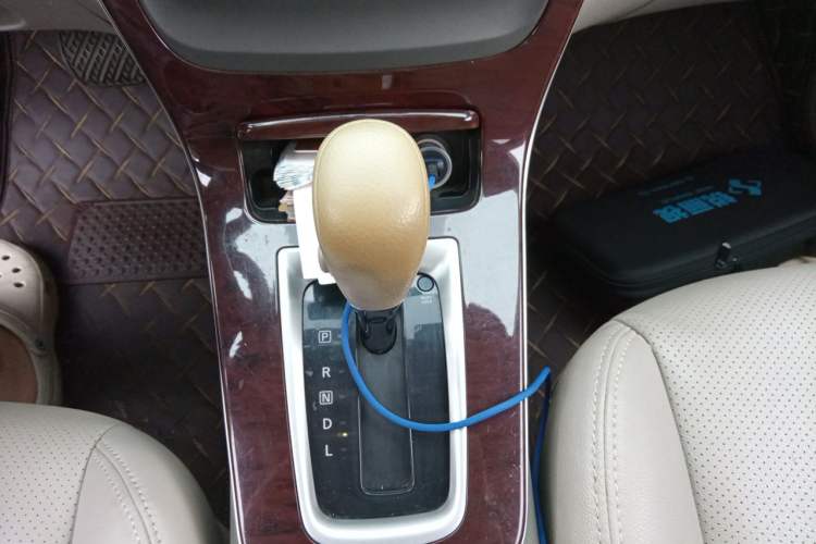 Used Nissan Sylphy 2012 1.6XE CVT Comfort Edition Gear Lever