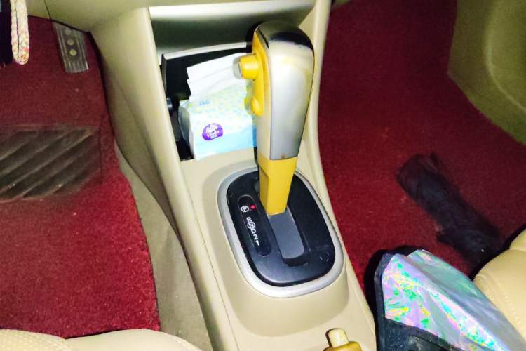 Used Nissan Sylphy 2012 Classic 1.6XE Automatic Comfort Edition Gear Lever