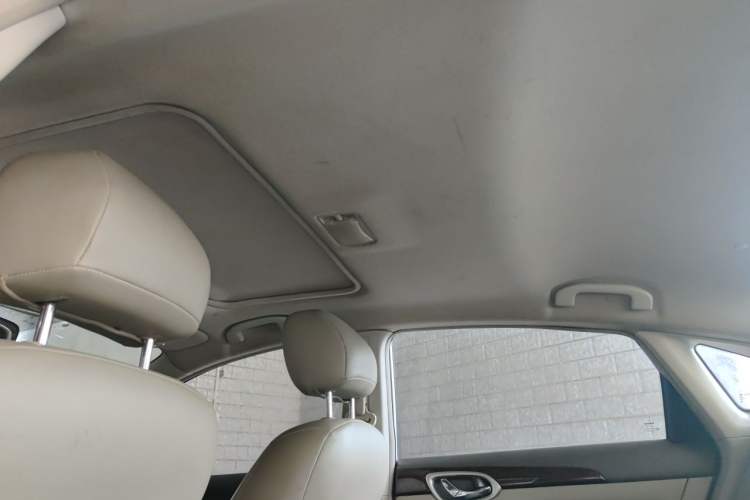 Used Nissan Sylphy 2012 1.6 XL Manual Luxury Edition Headliner