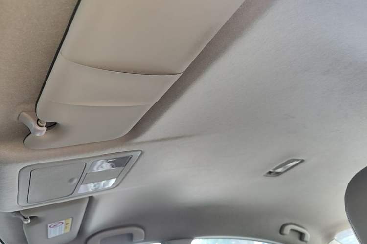 Used Nissan Sylphy 2012 Classic 1.6XE Automatic Comfort Edition Headliner