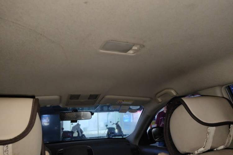 Used Nissan Sylphy 2012 Classic 1.6XE Manual Comfort Edition Headliner
