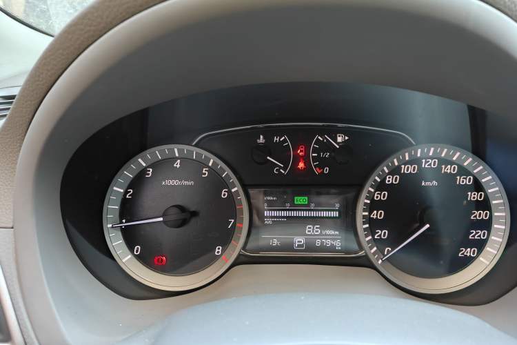 Used Nissan Sylphy 2012 1.8XL CVT Luxury Edition Instrument Cluster