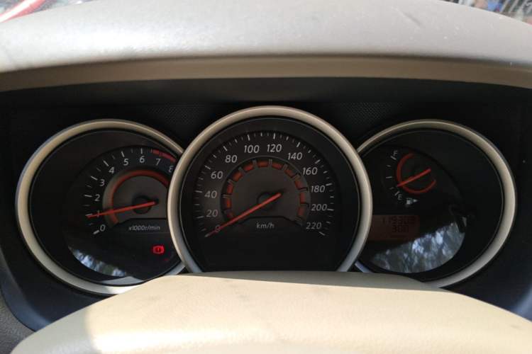 Used Nissan Sylphy 2012 Classic 1.6XE Automatic Comfort Edition Instrument Cluster
