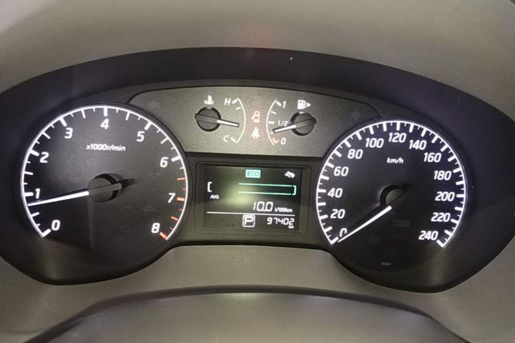 Used Nissan Sylphy 2012 1.6XE CVT Comfort Edition Instrument Cluster
