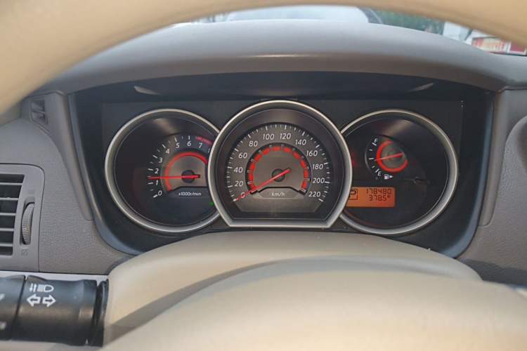Used Nissan Sylphy 2012 Classic 1.6XE Automatic Comfort Edition Instrument Cluster