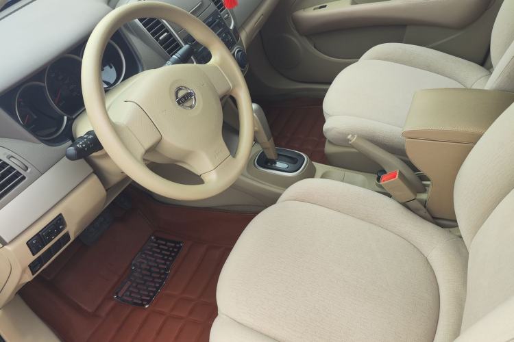 Used Nissan Sylphy 2012 Classic 1.6XE Automatic Comfort Edition Interior 2