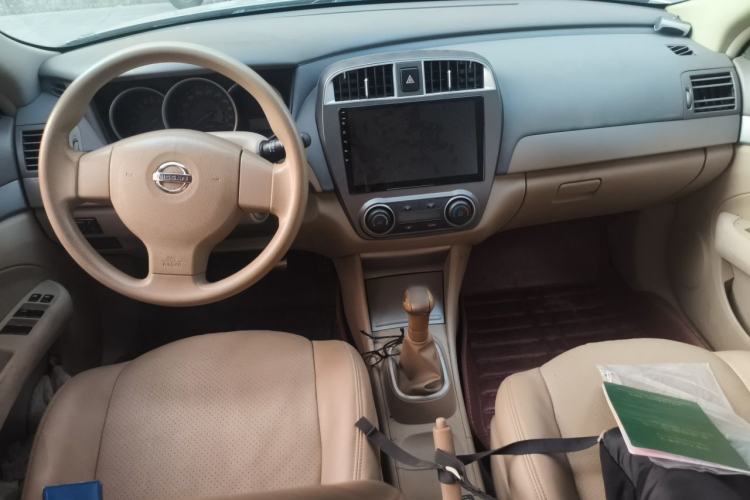 Used Nissan Sylphy 2012 Classic 1.6XE Manual Comfort Edition Interior 2