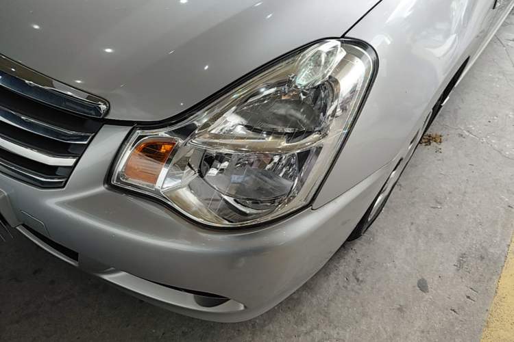 Used Nissan Sylphy 2012 Classic 1.6XE Automatic Comfort Edition Left Front Headlight