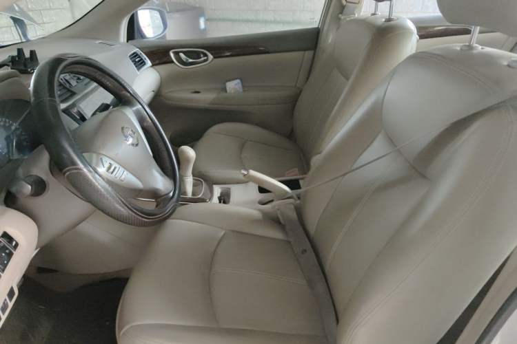 Used Nissan Sylphy 2012 1.6 XL Manual Luxury Edition Left Front Seat
