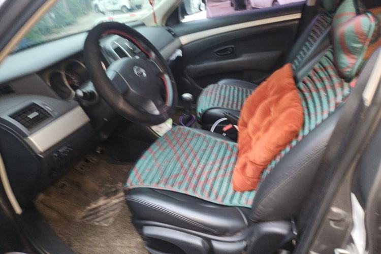 Used Nissan Sylphy 2012 Classic 1.6XE Manual Comfort Edition Left Front Seat