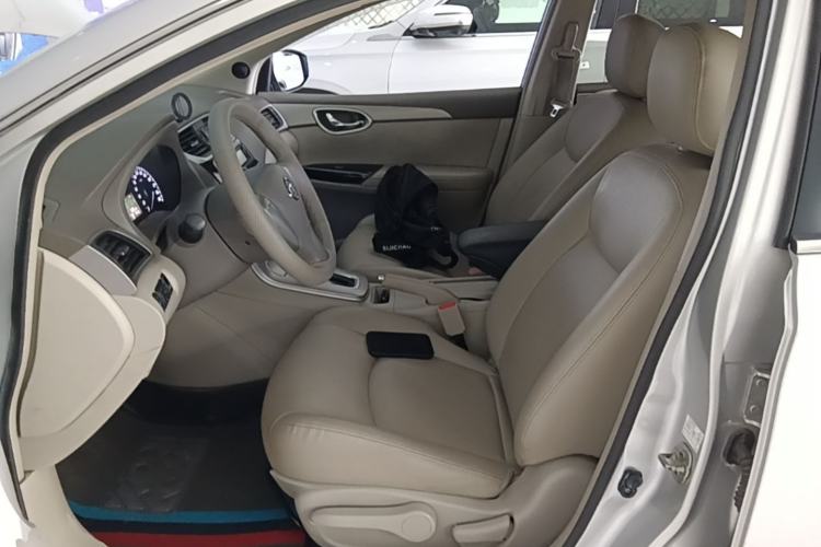 Used Nissan Sylphy 2012 1.6XE CVT Comfort Edition Left Front Seat
