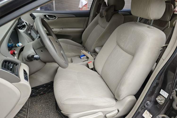Used Nissan Sylphy 2012 1.6XE Manual Comfort Edition Left Front Seat