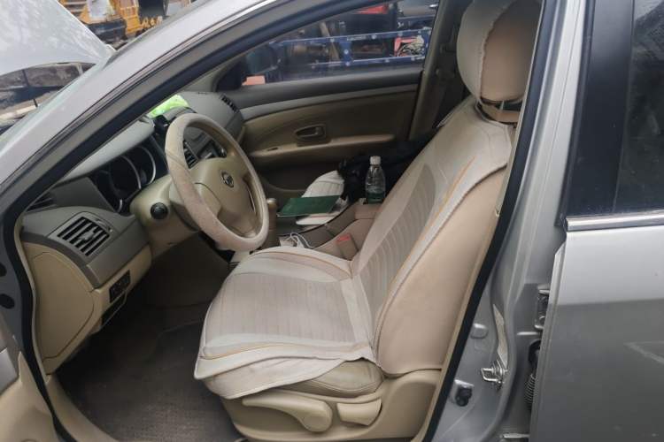 Used Nissan Sylphy 2012 Classic 1.6XE Manual Comfort Edition Left Front Seat