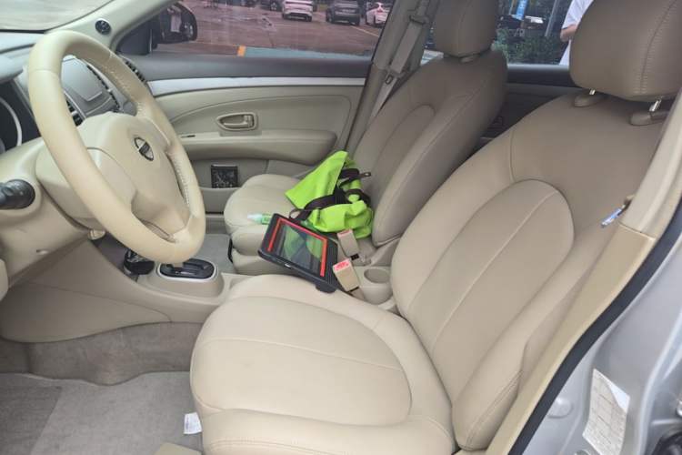 Used Nissan Sylphy 2012 Classic 1.6XE Automatic Comfort Edition Left Front Seat