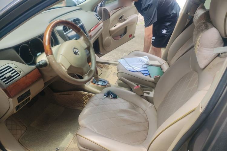 Used Nissan Sylphy 2012 Classic 1.6XE Automatic Comfort Edition Left Front Seat