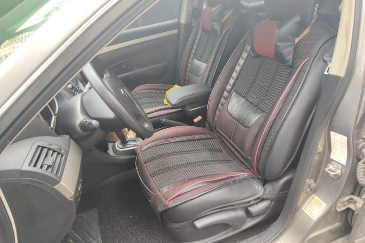 Used Nissan Sylphy 2012 Classic 1.6XE Automatic Comfort Edition Left Front Seat