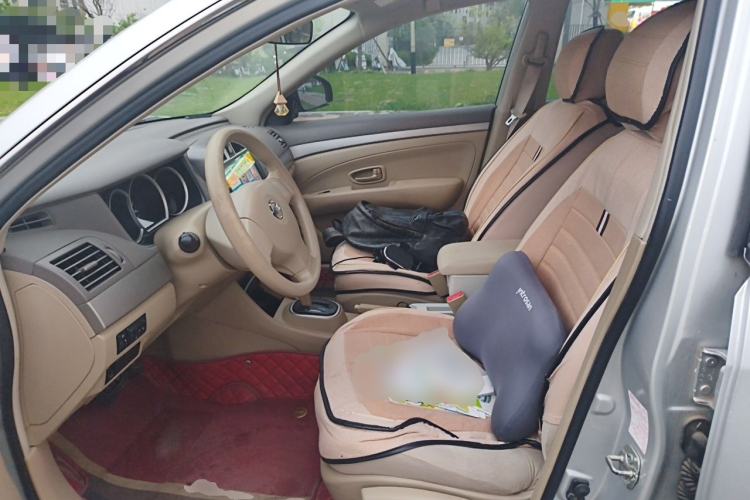 Used Nissan Sylphy 2012 Classic 1.6XE Automatic Comfort Edition Left Front Seat