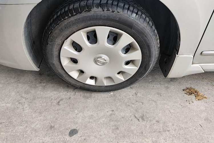 Used Nissan Sylphy 2012 Classic 1.6XE Automatic Comfort Edition Left Front Wheel Hub
