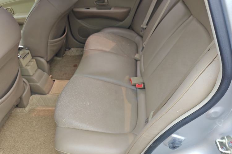 Used Nissan Sylphy 2012 Classic 1.6XE Automatic Comfort Edition Left Rear Seat