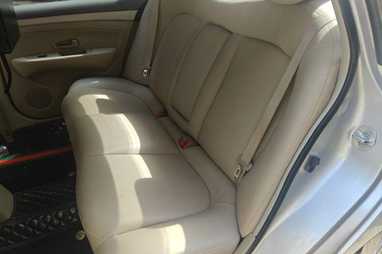 Used Nissan Sylphy 2012 Classic 1.6XE Automatic Comfort Edition Left Rear Seat