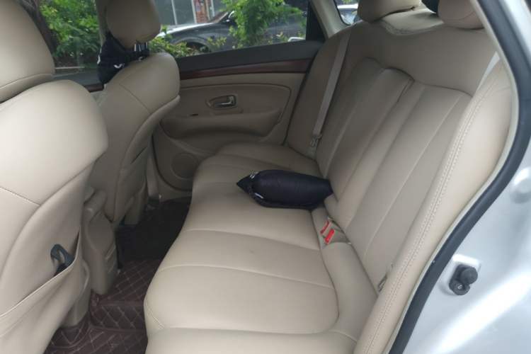 Used Nissan Sylphy 2012 Classic 1.6 XL Automatic Luxury Edition Left Rear Seat