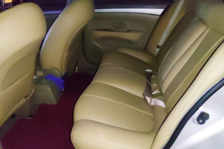 Used Nissan Sylphy 2012 Classic 1.6XE Automatic Comfort Edition Left Rear Seat