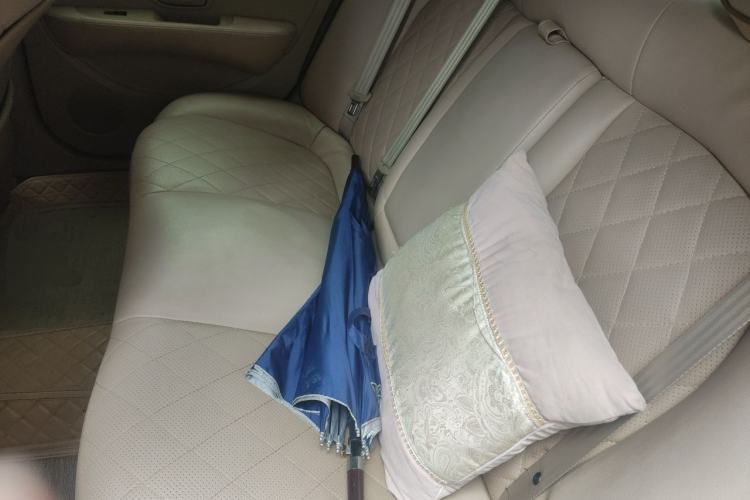 Used Nissan Sylphy 2012 Classic 1.6XE Automatic Comfort Edition Left Rear Seat