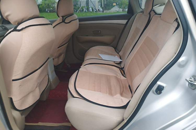 Used Nissan Sylphy 2012 Classic 1.6XE Automatic Comfort Edition Left Rear Seat