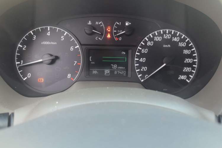 Used Nissan Sylphy 2012 1.6 XL CVT Luxury Edition Odometer Close Up