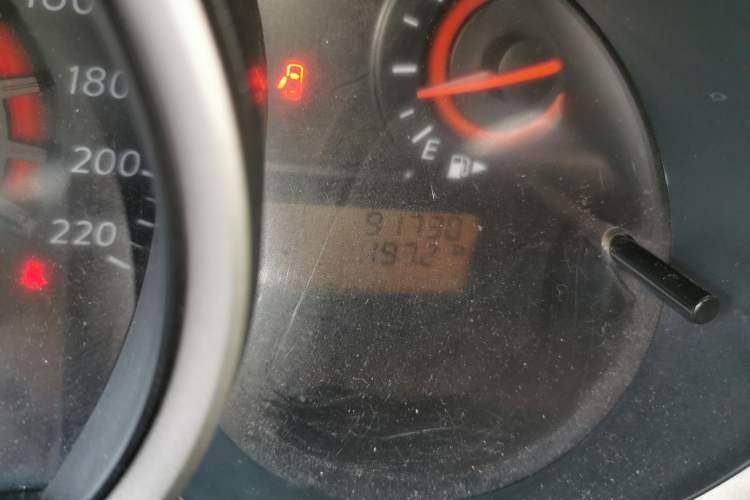 Used Nissan Sylphy 2012 Classic 1.6XE Manual Comfort Edition Odometer Close Up