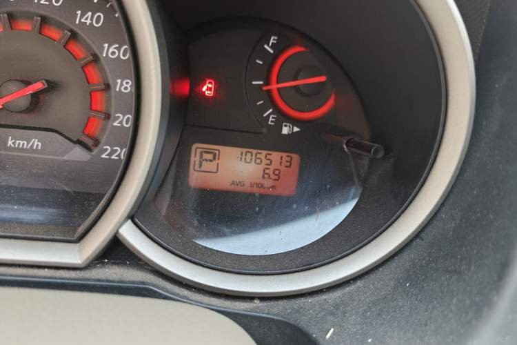 Used Nissan Sylphy 2012 Classic 1.6XE Automatic Comfort Edition Odometer Close Up