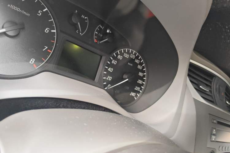 Used Nissan Sylphy 2012 1.6 XL CVT Luxury Edition Odometer Close Up