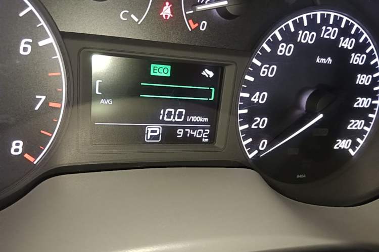 Used Nissan Sylphy 2012 1.6XE CVT Comfort Edition Odometer Close Up