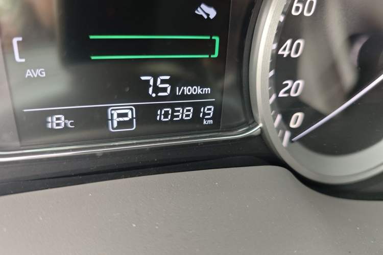 Used Nissan Sylphy 2012 1.8XL CVT Luxury Edition Odometer Close Up