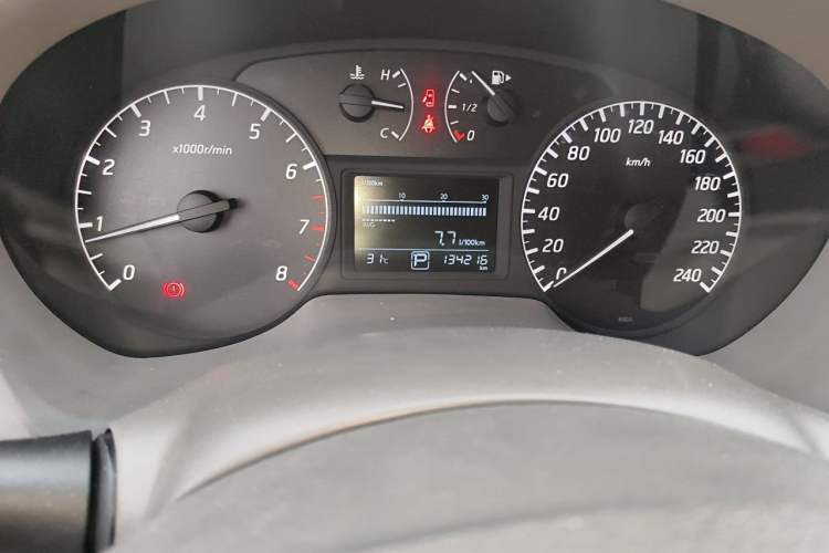 Used Nissan Sylphy 2012 1.6 XL CVT Luxury Edition Odometer Close Up