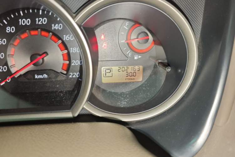 Used Nissan Sylphy 2012 Classic 1.6XE Automatic Comfort Edition Odometer Close Up
