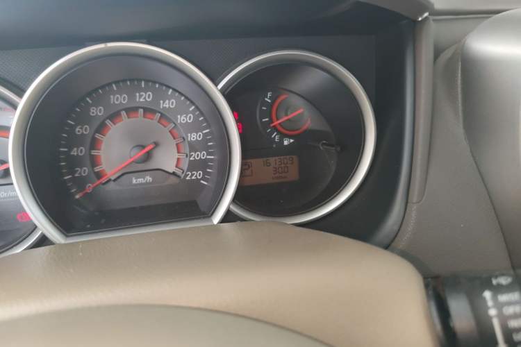 Used Nissan Sylphy 2012 Classic 1.6 XL Automatic Luxury Edition Odometer Close Up