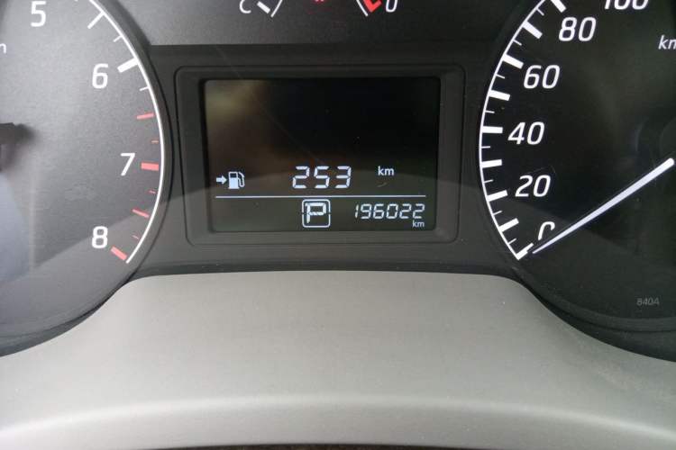 Used Nissan Sylphy 2012 1.6XE CVT Comfort Edition Odometer Close Up