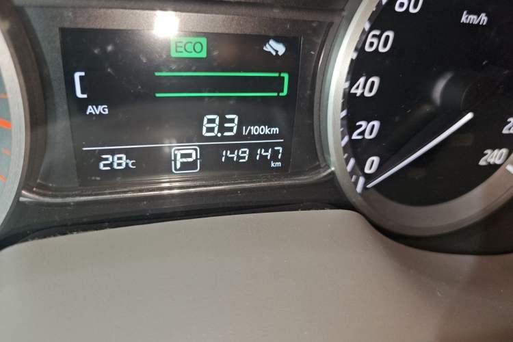 Used Nissan Sylphy 2012 1.8XL CVT Luxury Edition Odometer Close Up