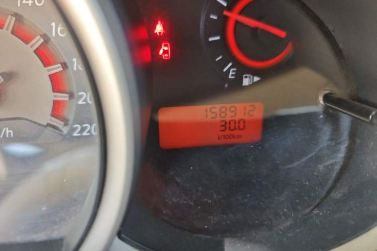Used Nissan Sylphy 2012 Classic 1.6XE Manual Comfort Edition Odometer Close Up