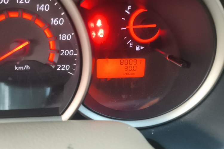 Used Nissan Sylphy 2012 Classic 1.6XE Manual Comfort Edition Odometer Close Up