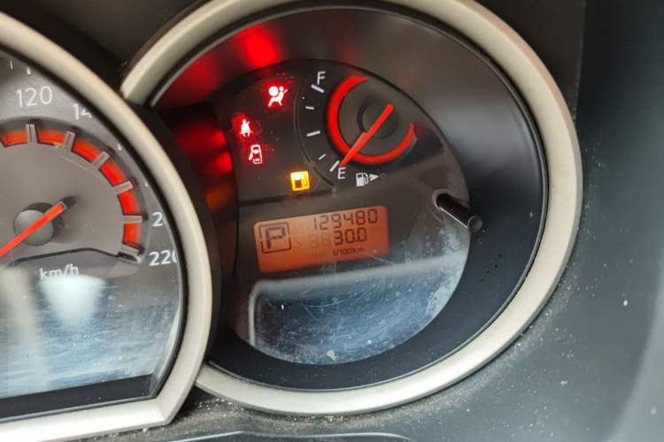 Used Nissan Sylphy 2012 Classic 1.6 XL Automatic Luxury Edition Odometer Close Up