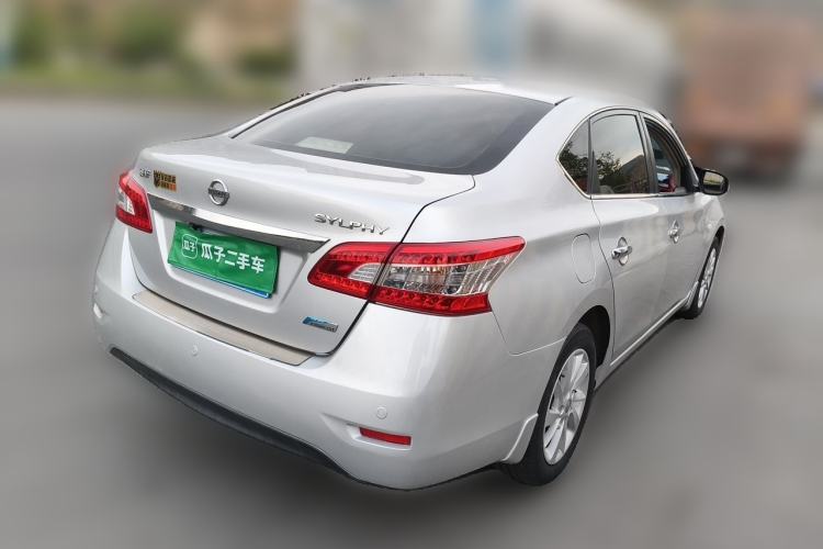 Used Nissan Sylphy 2012 1.6 XL CVT Luxury Edition Rear Right 45 Deg