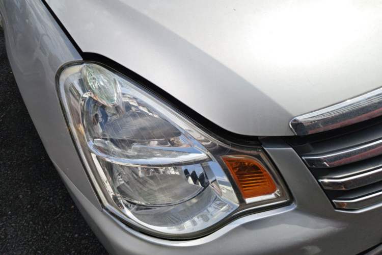 Used Nissan Sylphy 2012 Classic 1.6XE Automatic Comfort Edition Right Front Headlight